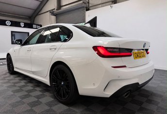 View our BMW 3 SERIES