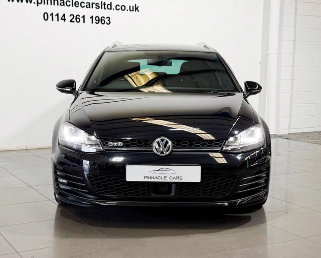 View our VOLKSWAGEN GOLF