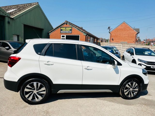 View our SUZUKI SX4 S-CROSS