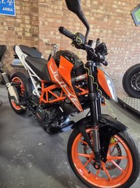 USED 2020 20 KTM 390 DUKE ONLY 3400 MILES. IMMACULATE CONDITION. A BEAUTY PRICE INCLUDES A SERVICE.