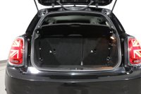 USED 2018 18 MINI HATCH 1.5 Cooper Hatchback 3dr Petrol Manual Euro 6 (s/s) (136 ps) 5 DOCUMENTED SERVICES I CHILI PACK