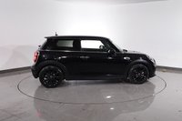 USED 2018 18 MINI HATCH 1.5 Cooper Hatchback 3dr Petrol Manual Euro 6 (s/s) (136 ps) 5 DOCUMENTED SERVICES I CHILI PACK