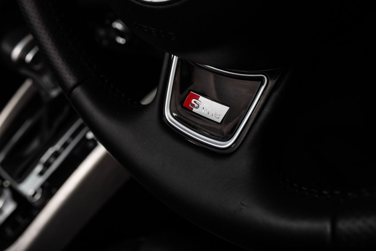 2013 AUDI Q5 S Line - vehicle photo 17 for sale on PureCar
