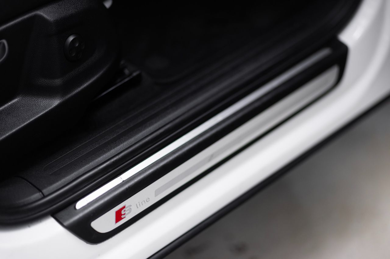 2013 AUDI Q5 S Line - vehicle photo 28 for sale on PureCar