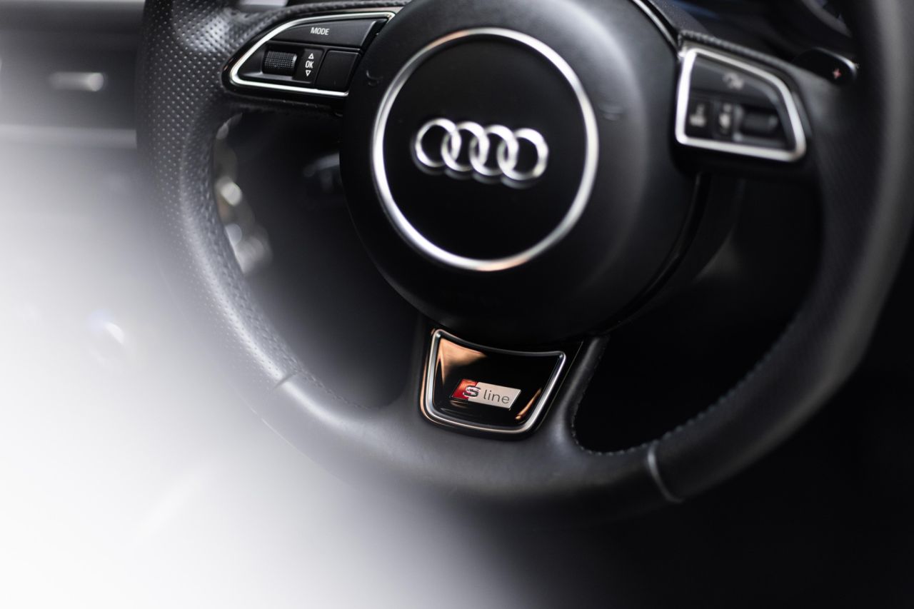 2013 AUDI Q5 S Line - vehicle photo 29 for sale on PureCar