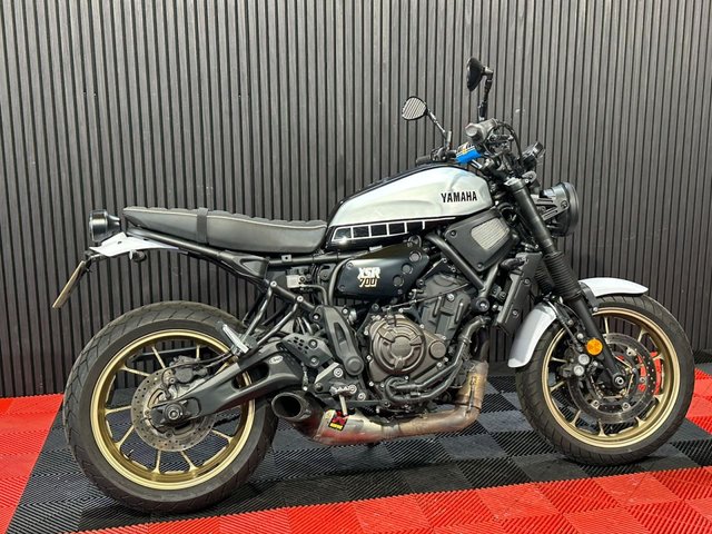 View our YAMAHA XSR700