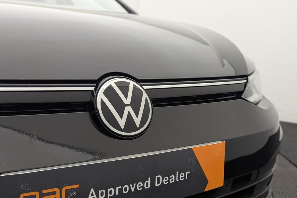 USED 2021 21 VOLKSWAGEN GOLF 1.5 TSI Life Hatchback 5dr Petrol Manual Euro 6 (s/s) (150 ps) Car Play, Sensors, Sat Nav