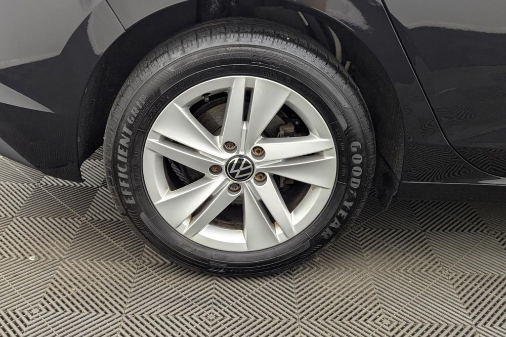 USED 2021 21 VOLKSWAGEN GOLF 1.5 TSI Life Hatchback 5dr Petrol Manual Euro 6 (s/s) (150 ps) Car Play, Sensors, Sat Nav
