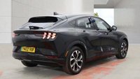 USED 2022 22 FORD MUSTANG MACH-E Extended Range 91kWh SUV 5dr Electric Automatic AWD (351 ps) PAN ROOF + HEATED SEATS + HEATED STEERING WHEEL + APPLE CAR PLAY