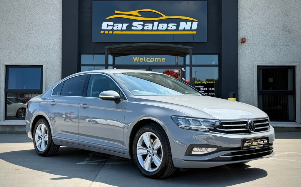 Grey 2021 Volkswagen Passat Saloon Front-wheel drive Manual