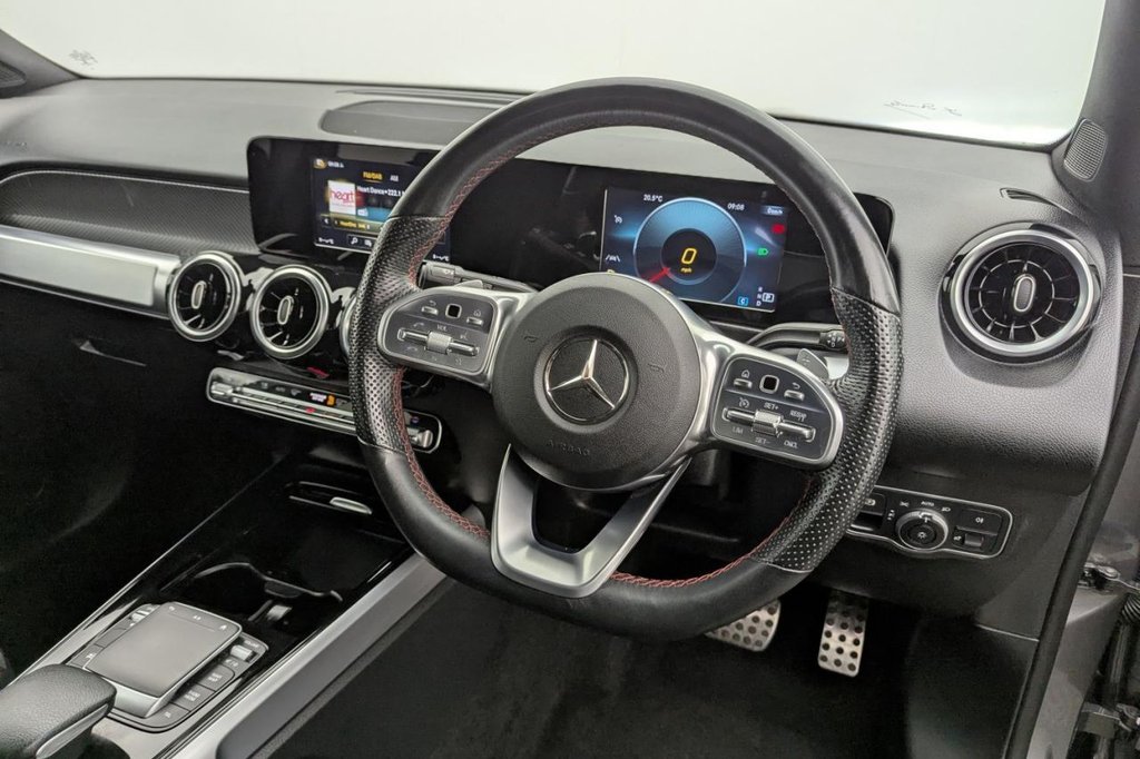 USED 2022 22 MERCEDES-BENZ GLB 1.3 GLB200 AMG Line SUV 5dr Petrol 7G-DCT Euro 6 (s/s) (163 ps) 7 Seats, Car Play, Sat Nav