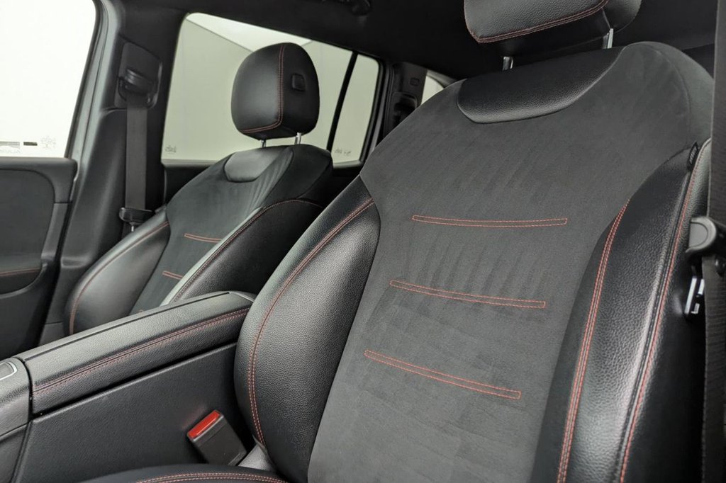 USED 2022 22 MERCEDES-BENZ GLB 1.3 GLB200 AMG Line SUV 5dr Petrol 7G-DCT Euro 6 (s/s) (163 ps) 7 Seats, Car Play, Sat Nav