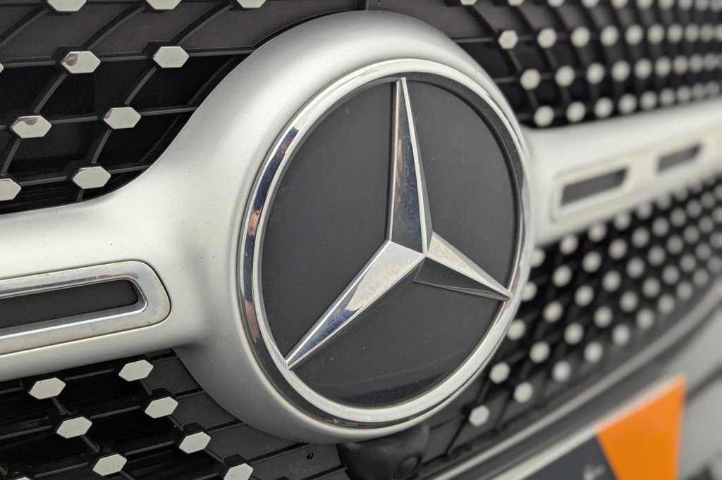 USED 2022 22 MERCEDES-BENZ GLB 1.3 GLB200 AMG Line SUV 5dr Petrol 7G-DCT Euro 6 (s/s) (163 ps) 7 Seats, Car Play, Sat Nav