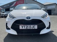 USED 2021 21 TOYOTA YARIS 1.5 VVT-h Design Hatchback 5dr Petrol Hybrid E-CVT Euro 6 (s/s) (116 ps) Cruise DAB Air Con Camera
