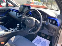 USED 2017 17 TOYOTA C-HR 1.8 VVT-h Dynamic SUV 5dr Petrol Hybrid CVT Euro 6 (s/s) (122 ps) SUPPLIED WITH  AA WARRANTY
