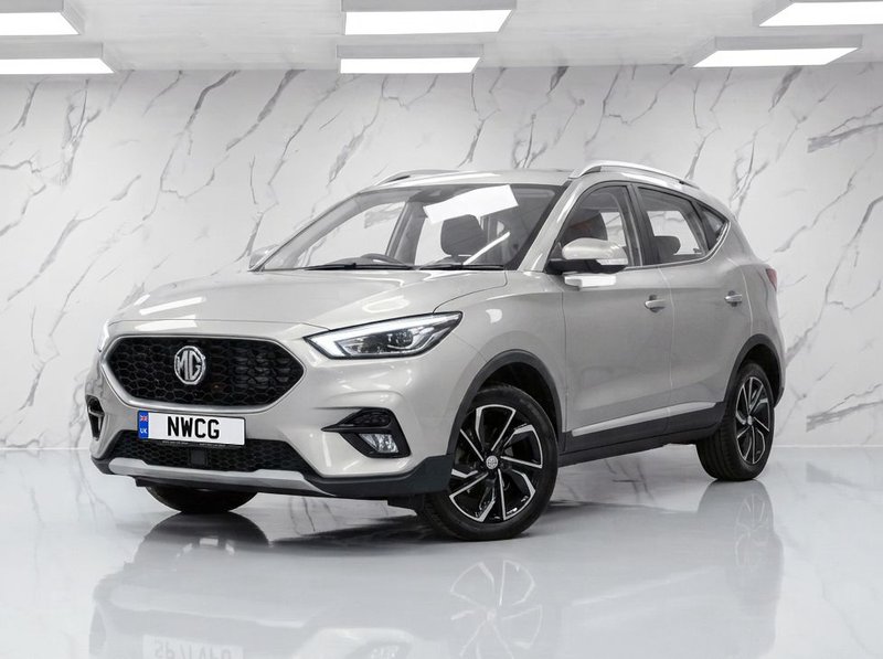 2021 MG ZS in silver — photo 4 of 6