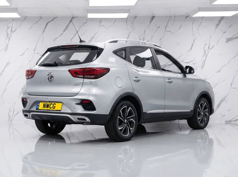 2021 MG ZS in silver — photo 6 of 6