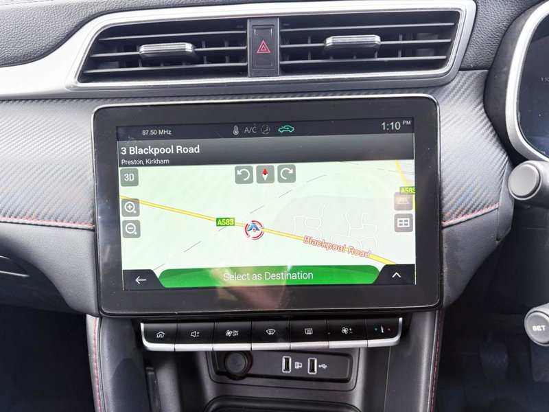 2021 MG ZS in silver — photo 13 of 18