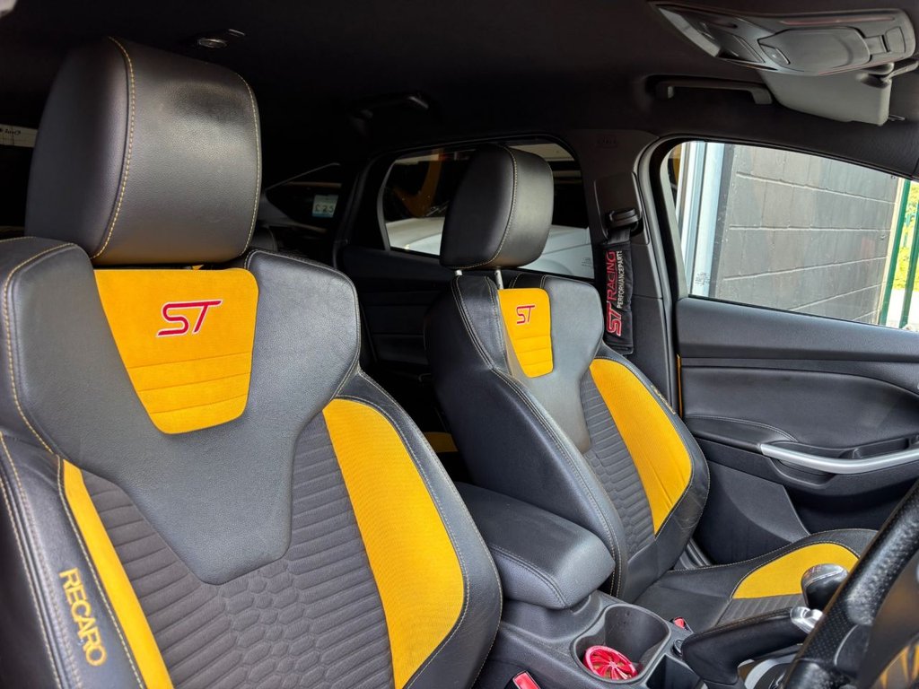 USED 2013 13 FORD FOCUS 2.0T EcoBoost ST-2 Hatchback 5dr Petrol Manual Euro 5 (s/s) (250 ps) 