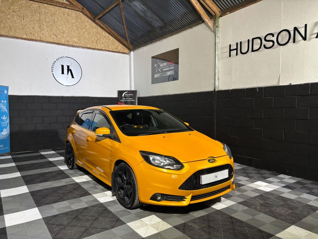 USED 2013 13 FORD FOCUS 2.0T EcoBoost ST-2 Hatchback 5dr Petrol Manual Euro 5 (s/s) (250 ps) 