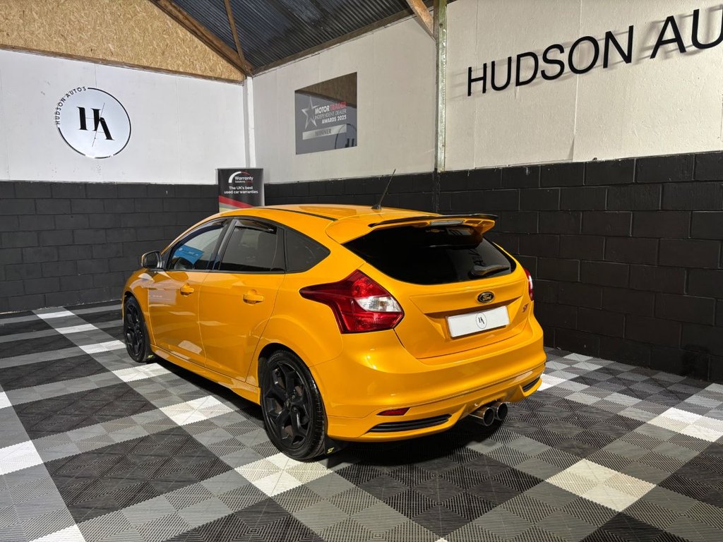 USED 2013 13 FORD FOCUS 2.0T EcoBoost ST-2 Hatchback 5dr Petrol Manual Euro 5 (s/s) (250 ps) 