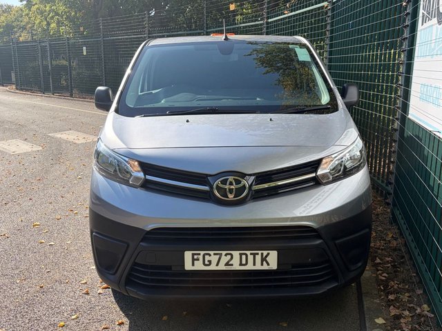 View our TOYOTA PROACE