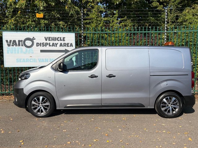 View our TOYOTA PROACE