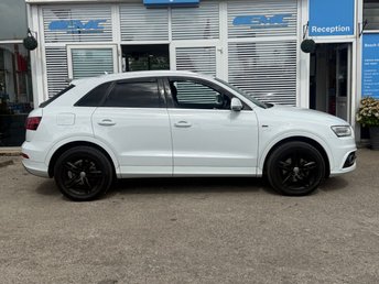 View our AUDI Q3