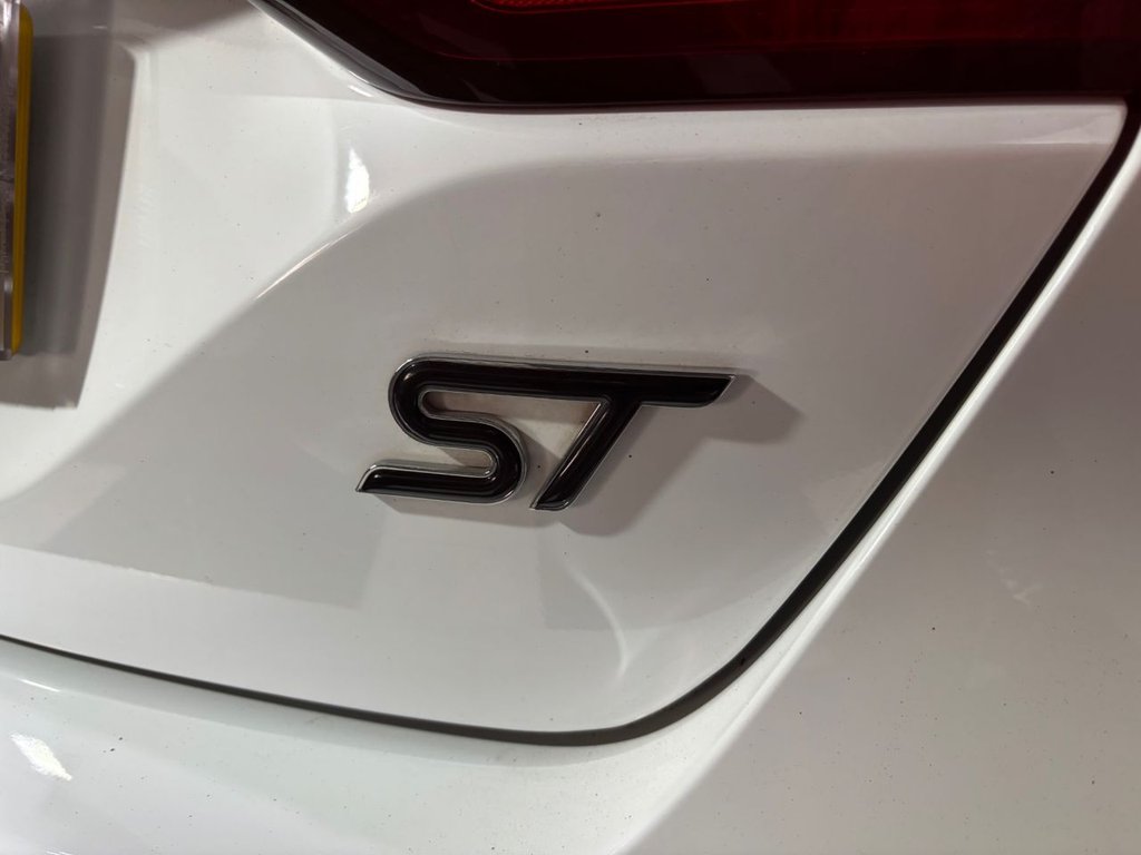 USED 2023 23 FORD FIESTA 1.5T EcoBoost ST-3 Hatchback 5dr Petrol Manual Euro 6 (s/s) (200 ps) 