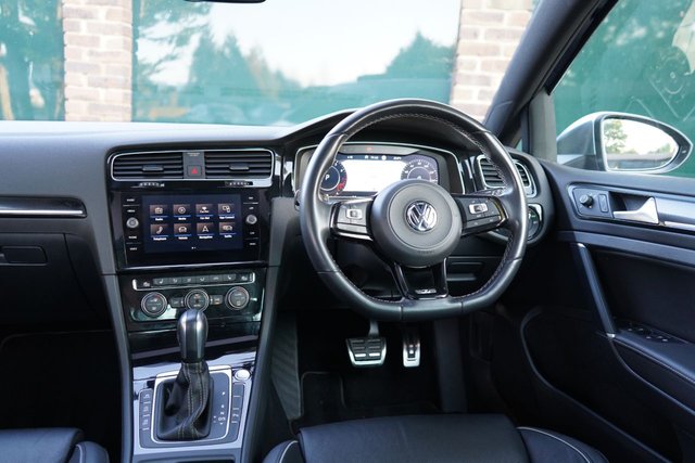 View our VOLKSWAGEN GOLF