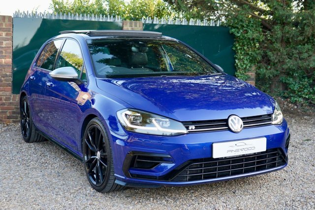 View our VOLKSWAGEN GOLF