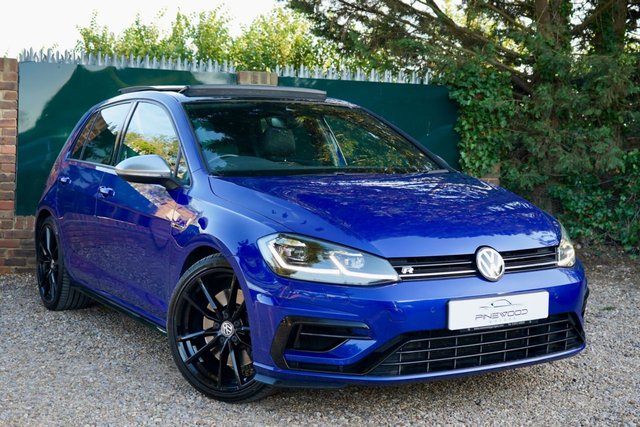 View our VOLKSWAGEN GOLF