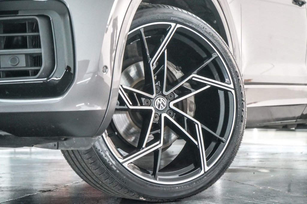 View our VOLKSWAGEN TOUAREG