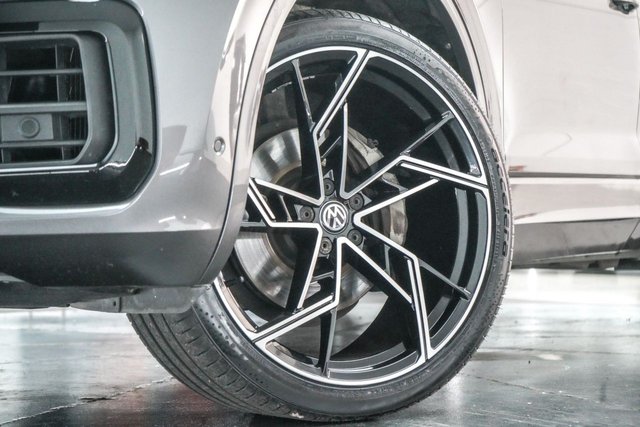 View our VOLKSWAGEN TOUAREG