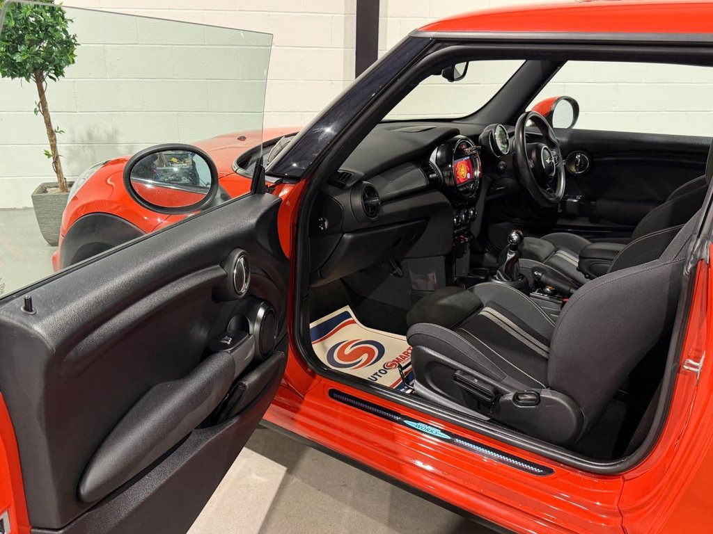 USED 2019 19 MINI HATCH 1.5 Cooper Sport Hatchback 3dr Petrol Manual Euro 6 (s/s) (136 ps) 