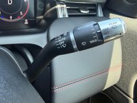 USED 2019 69 LAND ROVER DISCOVERY SPORT 2.0 D180 MHEV R-Dynamic SE Auto 4WD Euro 6 (s/s) 5dr 