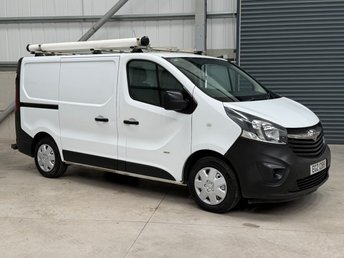 2016 VAUXHALL VIVARO