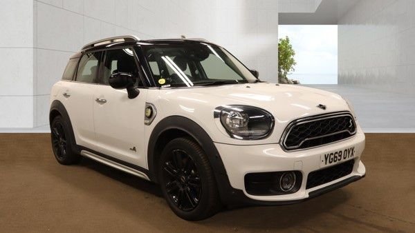 View our MINI COUNTRYMAN