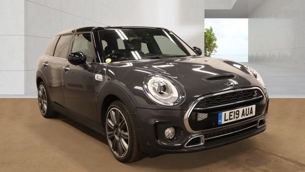 View our MINI CLUBMAN