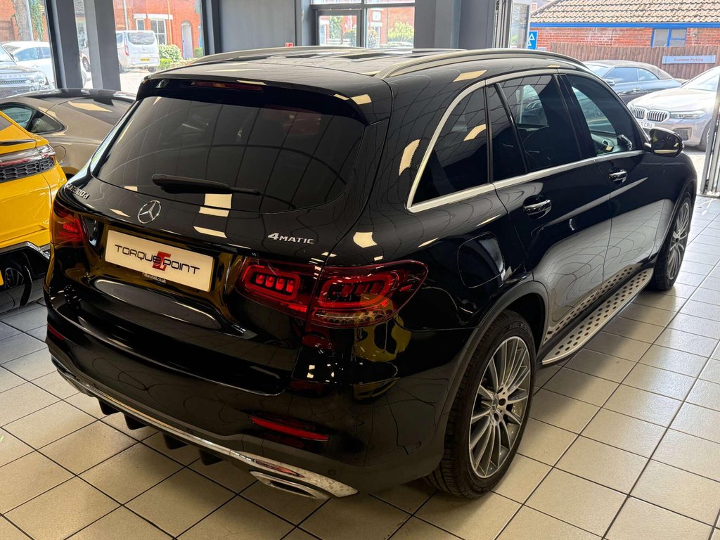 USED 2021 71 MERCEDES-BENZ GLC 2.0 GLC 300 AMG Line Premium D 4Matic Auto 4WD 5dr SH + REVERSE CAM + SAT NAV