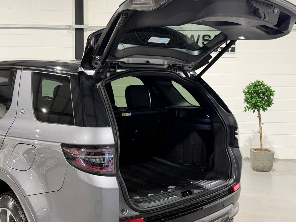 USED 2023 23 LAND ROVER DISCOVERY SPORT 1.5 P300e 12.2kWh Urban Edition SUV 5dr Petrol Plug-in Hybrid Auto 4WD Euro 6 (s/s) (309 ps) 