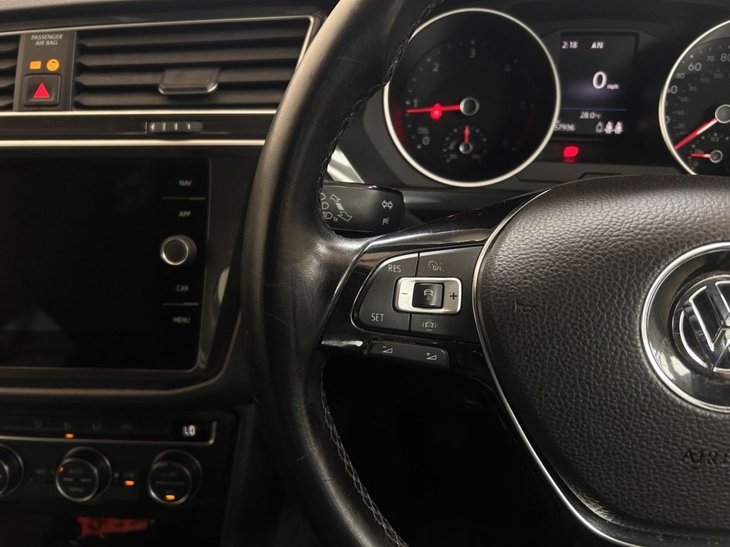 2019 Volkswagen Tiguan — image 11