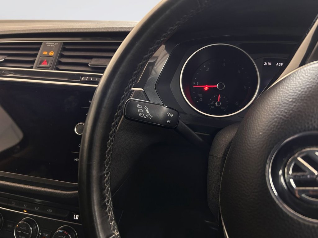 2019 Volkswagen Tiguan — image 14