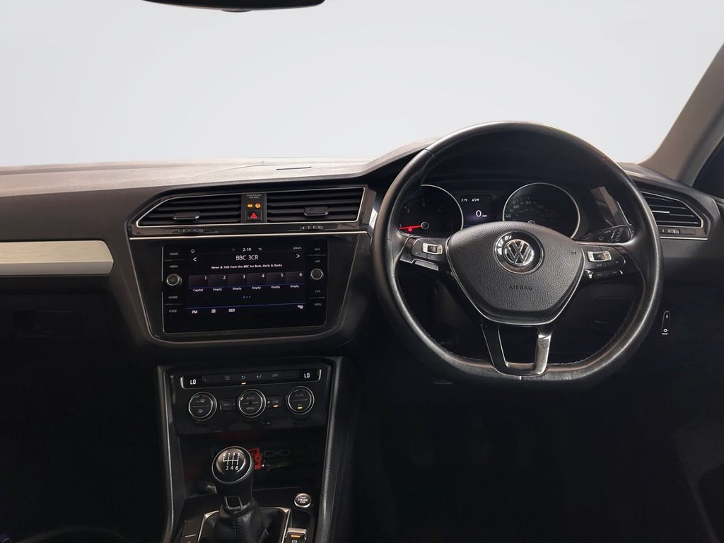 2019 Volkswagen Tiguan — image 9
