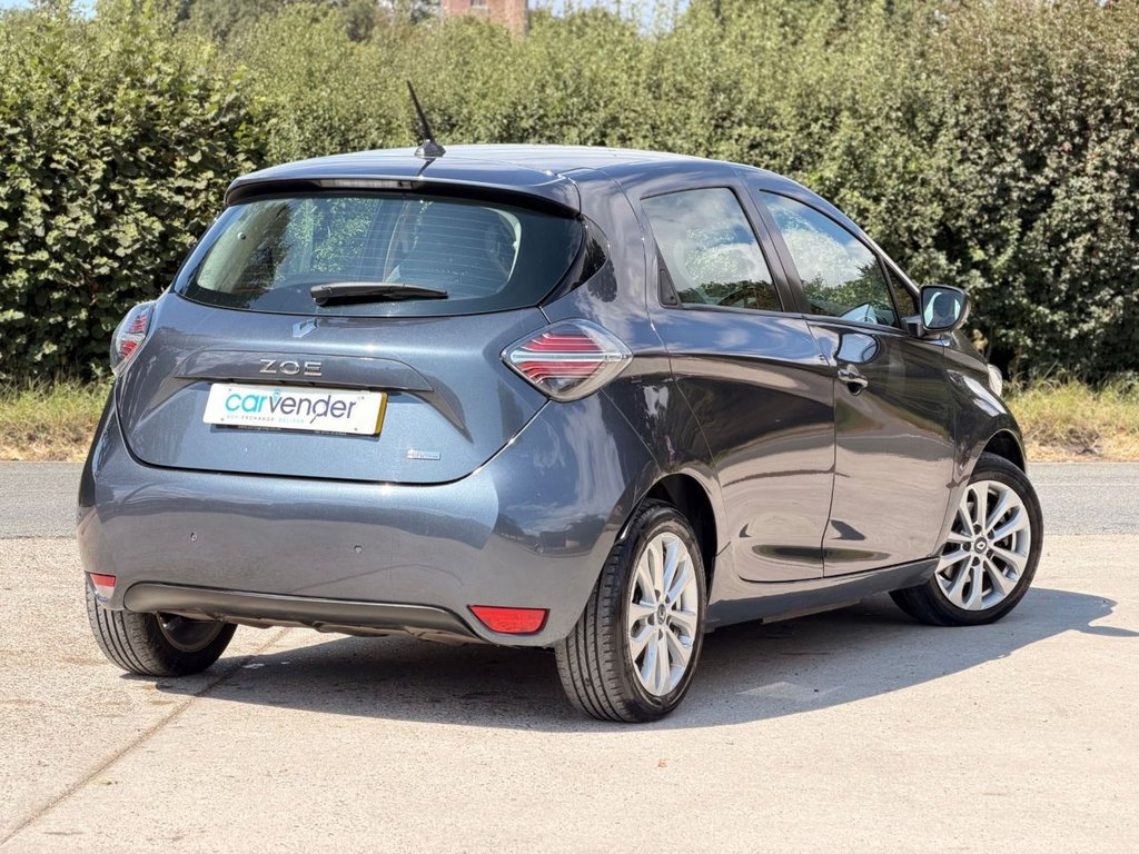 USED 2020 20 RENAULT ZOE R110 52kWh Iconic Hatchback 5dr Electric Auto (i) (107 bhp) 6 Services|Sensors|SatNav|Cruise|Lane Assist|Wireless Phone Charger|