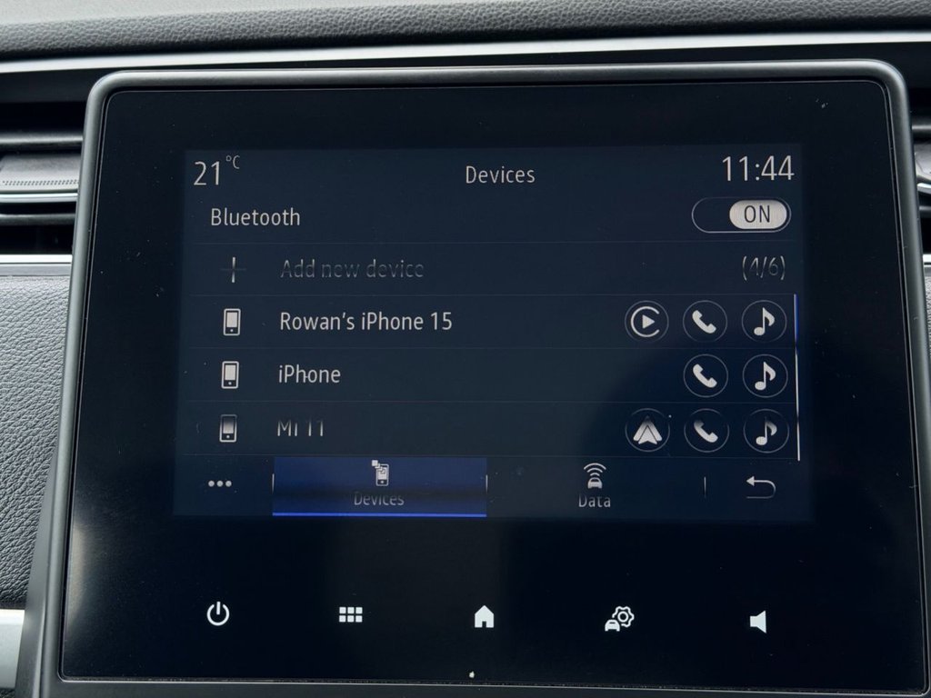 USED 2020 20 RENAULT ZOE R110 52kWh Iconic Hatchback 5dr Electric Auto (i) (107 bhp) 6 Services|Sensors|SatNav|Cruise|Lane Assist|Wireless Phone Charger|