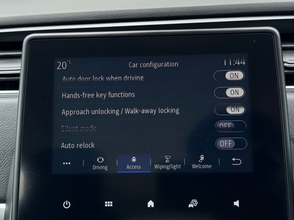 USED 2020 20 RENAULT ZOE R110 52kWh Iconic Hatchback 5dr Electric Auto (i) (107 bhp) 6 Services|Sensors|SatNav|Cruise|Lane Assist|Wireless Phone Charger|