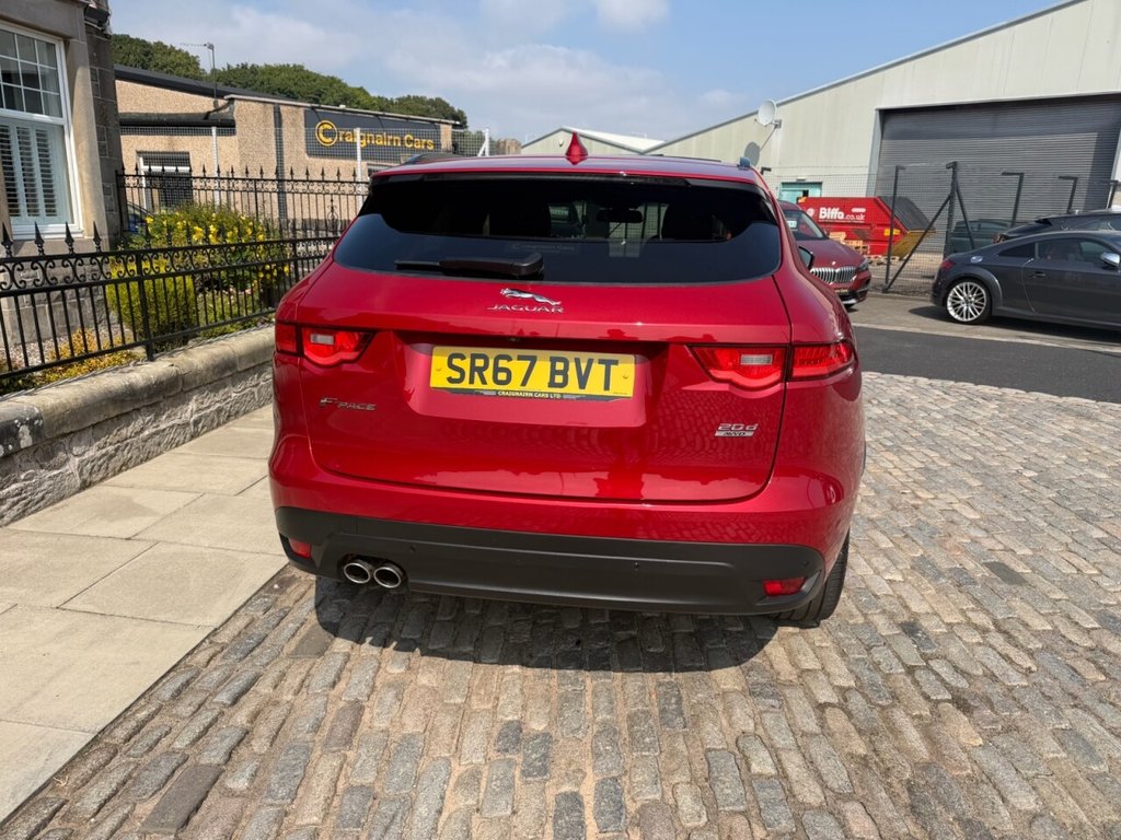 2018 Jaguar F-Pace thumbnail 18