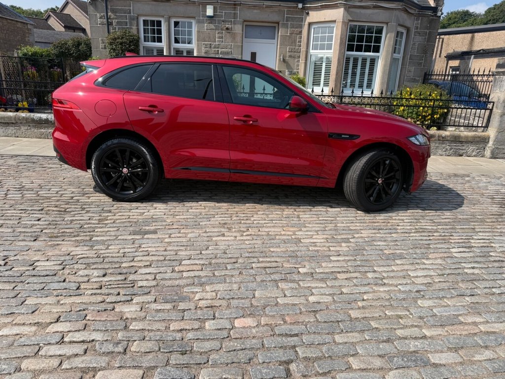 2018 Jaguar F-Pace thumbnail 17