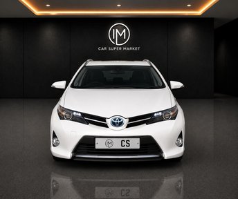 2015 TOYOTA AURIS